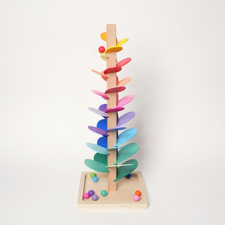 Arbre Arc-en-Ciel Montessori