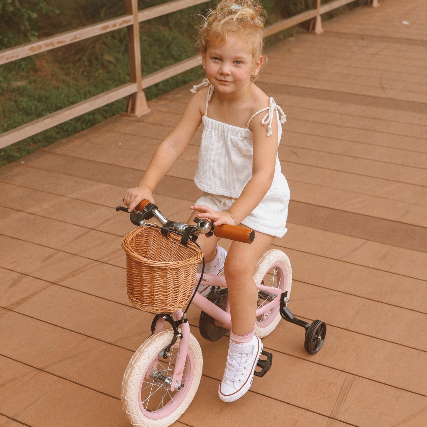 Vélo Classique en Acier avec Panier en Osier